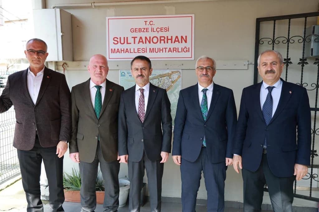 Vali Aktaş Gebze Sultanorhan Mahallesi Muhtarlığı'nı ziyaret etti