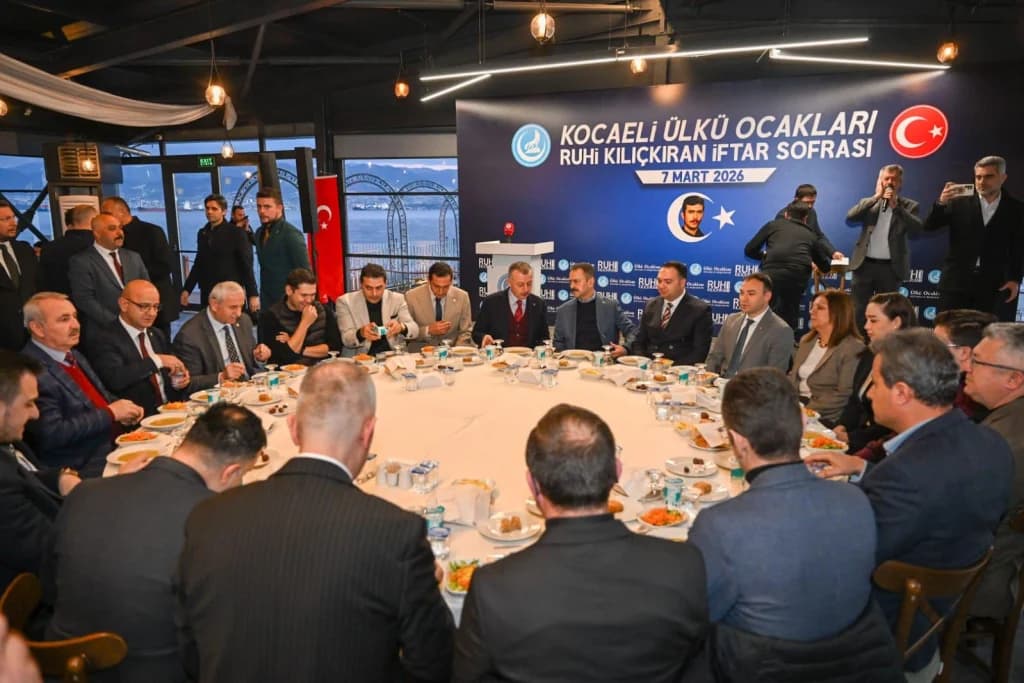 Vali Aktaş ve Başkan Büyükakın'dan İftar Ziyareti